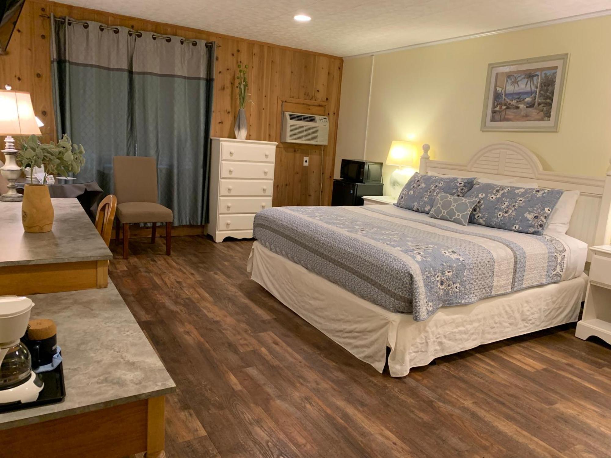Cape Pines Motel Бакстон Экстерьер фото