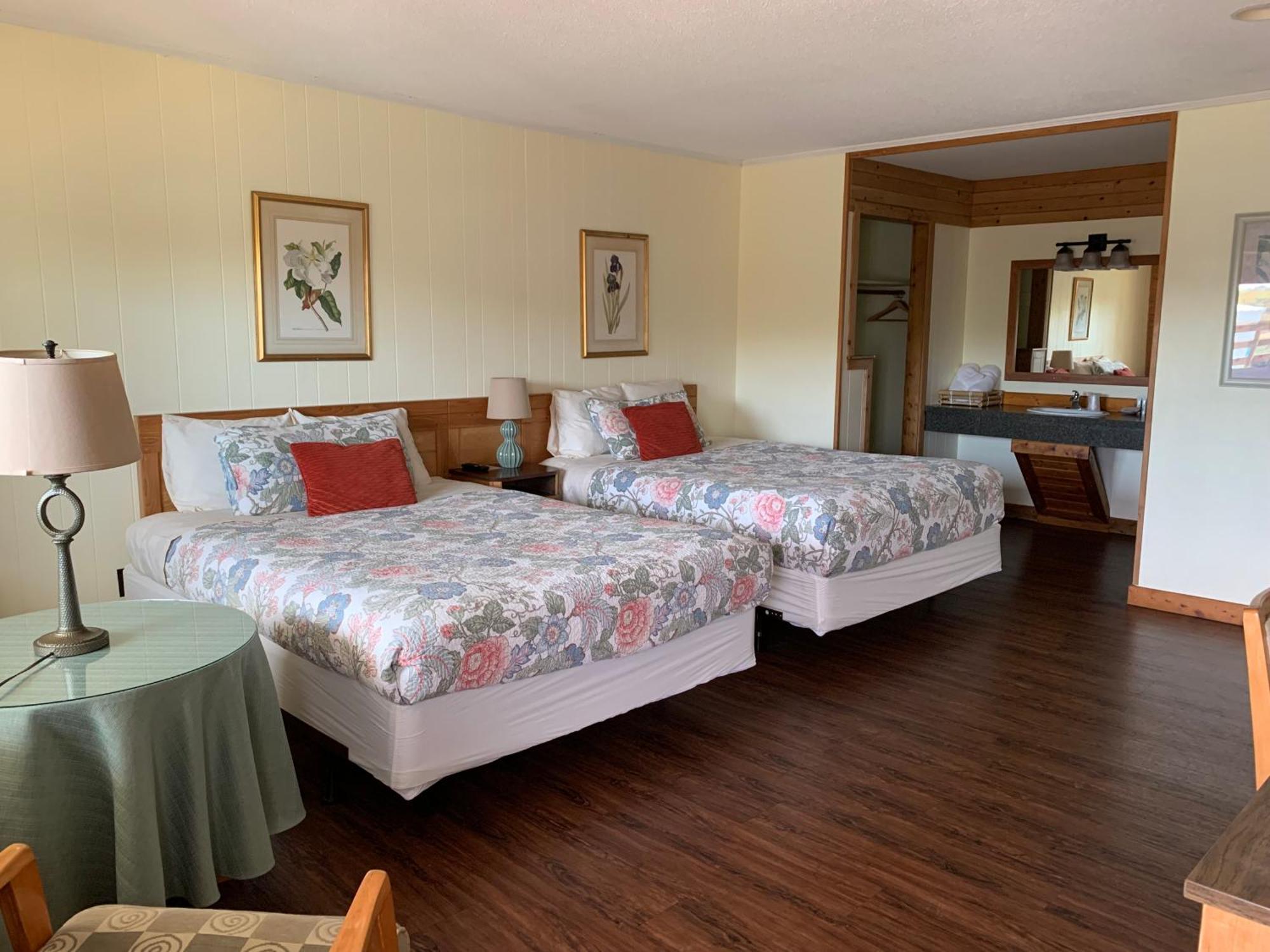 Cape Pines Motel Бакстон Экстерьер фото